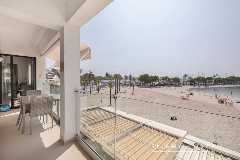 Holiday apartment on the frontline of the beach and marina — photo 5