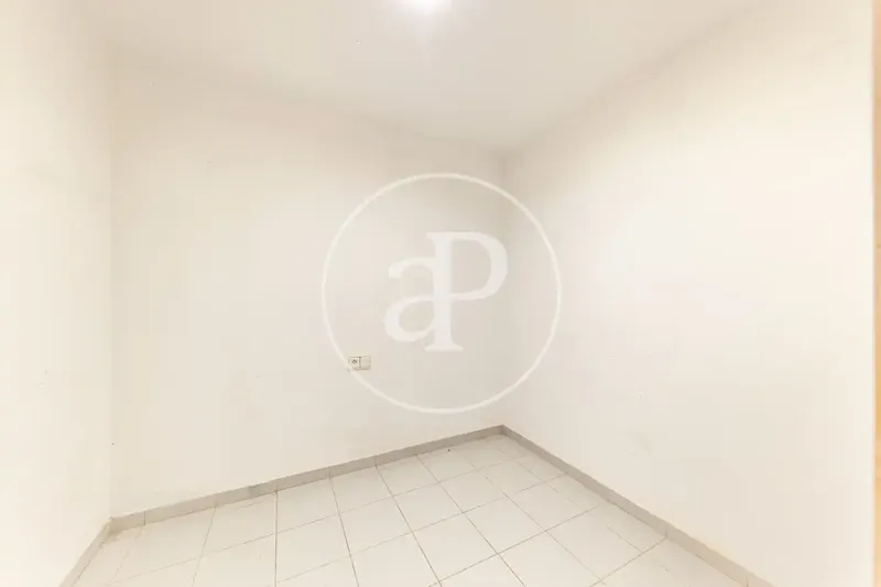 Piso con terraza en venta en Centre — photo 12