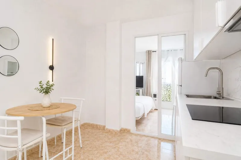 198m² Penthouse with 6 rooms, 4 bathrooms and balcony for sale — photo 3