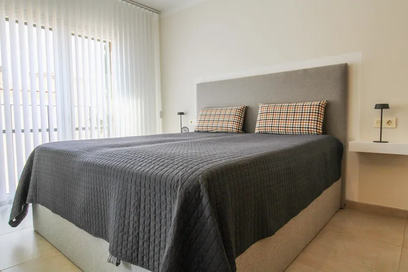 Ref.2470A – Exclusive penthouse in a well-maintained complex with pool and garden — photo 10