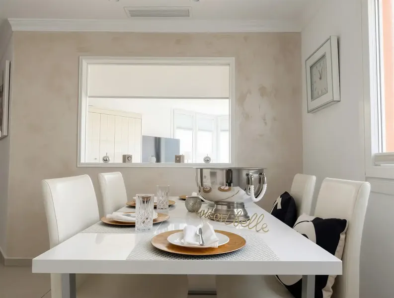 High-quality penthouse with panoramic sea views — photo 8