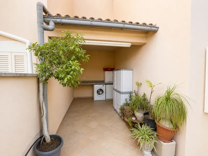 Ground floor flat in Son Bauló with large outdoor space — photo 4