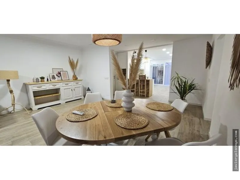 Apartment for rent on Calle dels Molins — photo 1