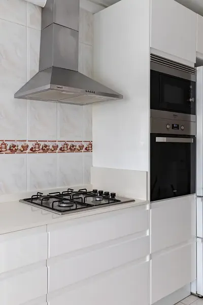 Bright renovated 3-bedroom apartment in La Soledad Sur — photo 6