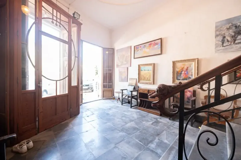 Don't miss the opportunity to visit one of the most emblematic houses in the village of Sineu. Located right on the main square — photo 8