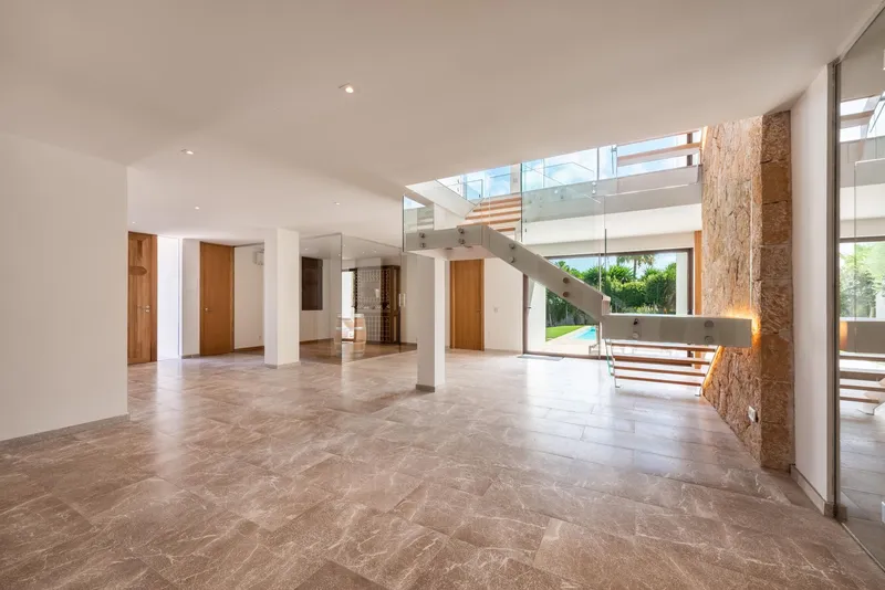 Spacious luxury villa in Nova Santa Ponsa — photo 6