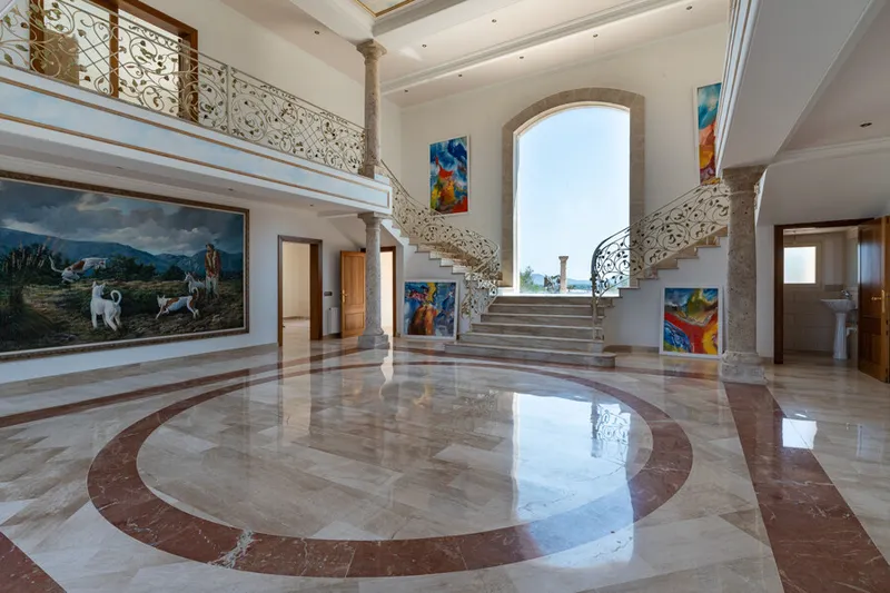 Imposing Hilltop Villa with Panoramic Countryside Views close to Muro — photo 11