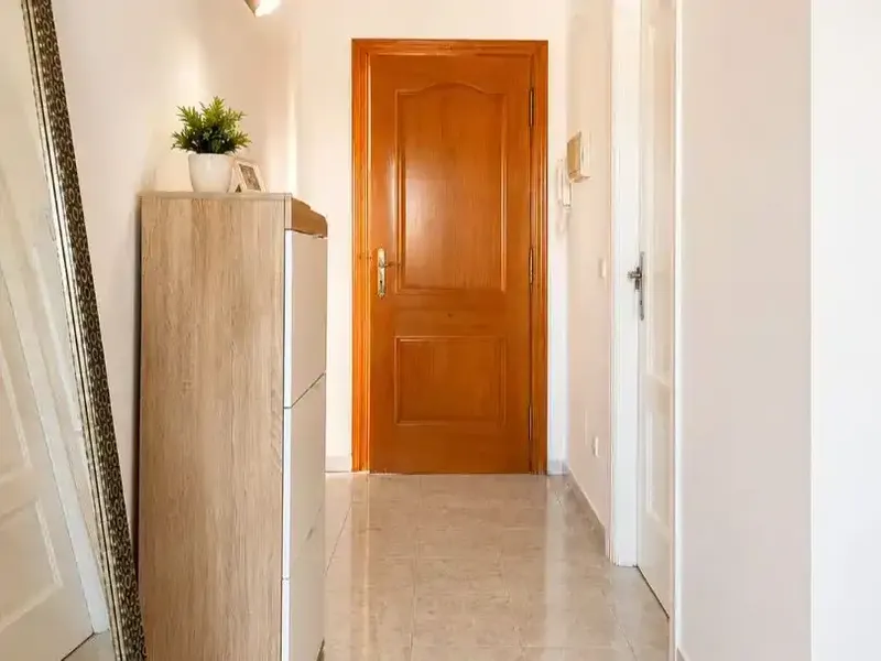 Piso de 3 dormitorios con terraza, parking y trastero en Calonge — photo 4