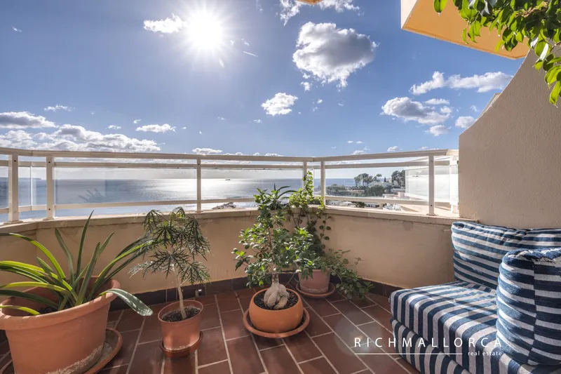 Sea-View Apartment for Renovation in Illetas – Top Investment Opportunity — photo 9