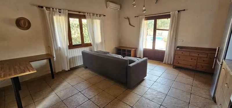 Preciosa casa de campo al mas estilo rustico mallorquín, en donde abundan las paredes de piedra y la gran anchura de las mismas, la carpinte — photo 3