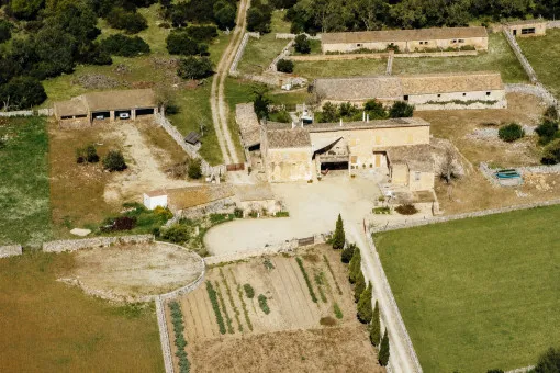 Lloret de Vistalegre: Historic estate near Sineu with approx. 76 hectares of land. For sale — photo 4