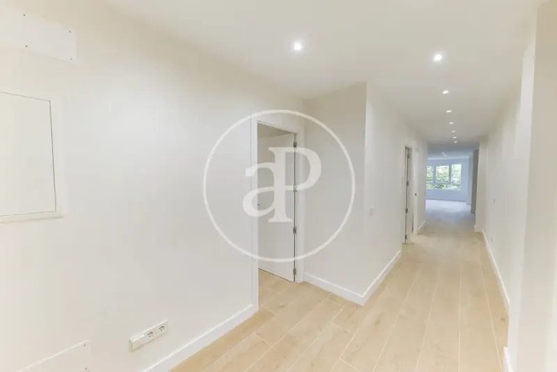 Piso con ascensor en venta en Llevant — photo 6