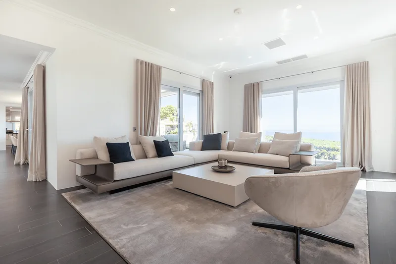 Mediterranean villa with pool and sea views in Bendinat — photo 7