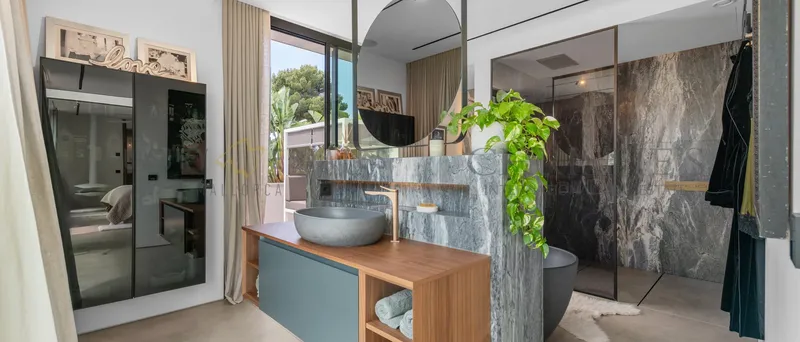 Modern designer villa in Santa Ponsa with lots of privacy — photo 10
