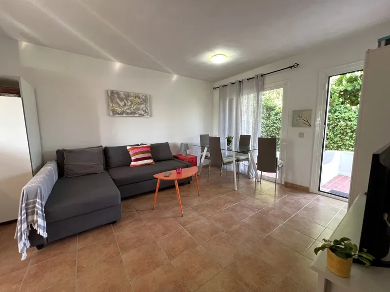Charming Ground Floor Apartment for Sale in Badia Blava — photo 5