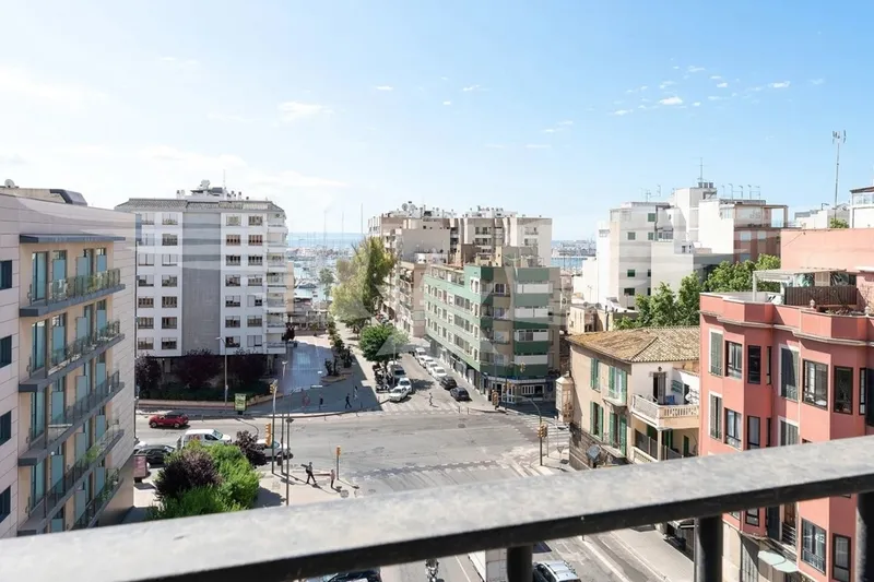 Santa Catalina l Bright terrace apartment in top location — photo 12