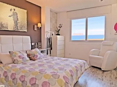 Residential building in Mal Pas Alcudia with direct access to the sea and stunning views — photo 8