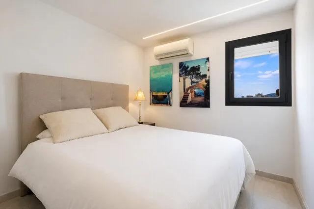 Frontline Sea View Apartment for Sale in Portals Nous, Southwest Mallorca — photo 9