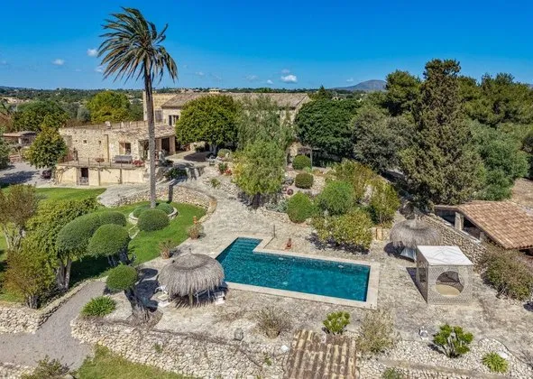 Estate in Sant Llorenç Des Cardassar — photo 1