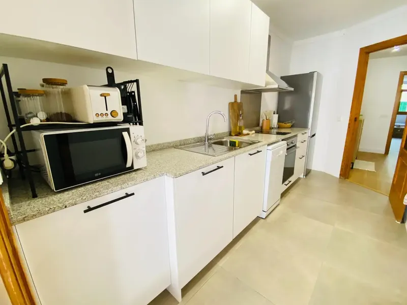 PRECIO DE ALQUILER: 2.160 €/MES — photo 11
