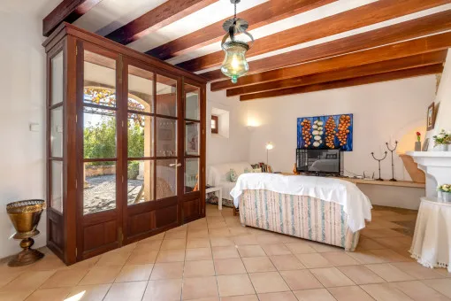 Arta, traditional Mallorcan finca in the village of Arta with pool, picturesque garden and ample privacy - for rent from November to June — photo 7