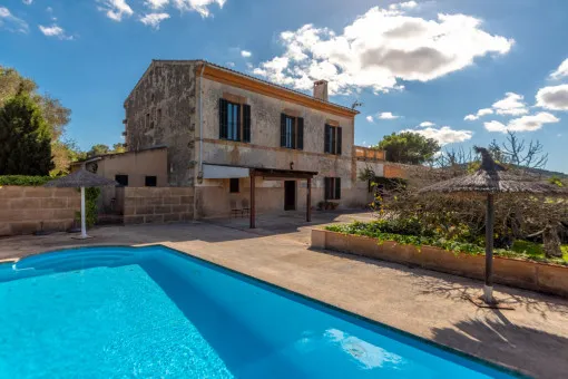 Manacor, charming finca on an exceptionally large plot with panoramic views and a small grove of trees near Sant Llorenç — photo 3