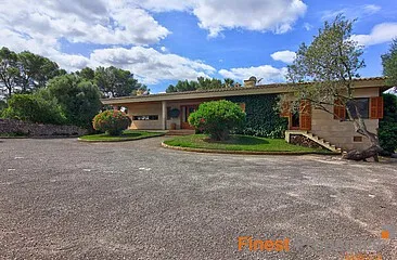 Well-maintained bungalow with panoramic views in Portol for sale — photo 1