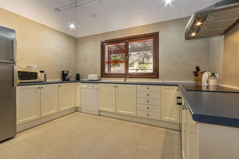 Villa in Gotmar — photo 8