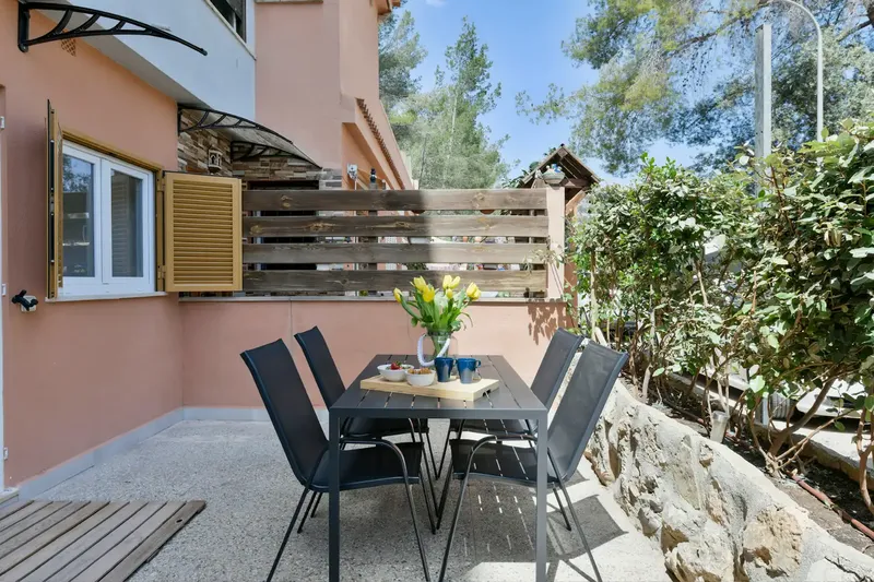 Discover this cozy apartment in one of the best areas of Paguera, ideal for a temporary stay in Mallorca — photo 6
