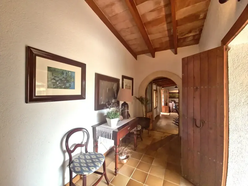 Nestled in the dreamlike landscape of Port Nou, a property opens before you that is much more than a property: it is a place full of em — photo 4