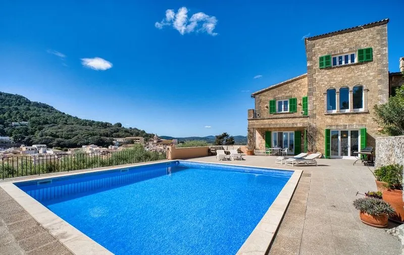 Detached house for sale in Capdepera — photo 1