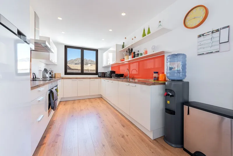 Close to all amenities apartment for sale in Pollença Pueblo with mountain view and roof terrace — photo 6