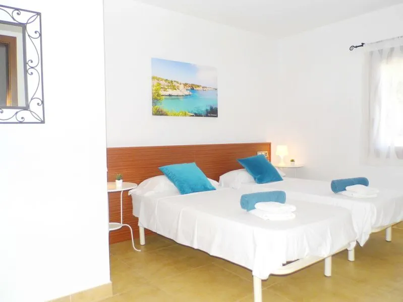 Well-maintained country chalet with pool and AC near Porto Colom -- CH 36 — photo 8