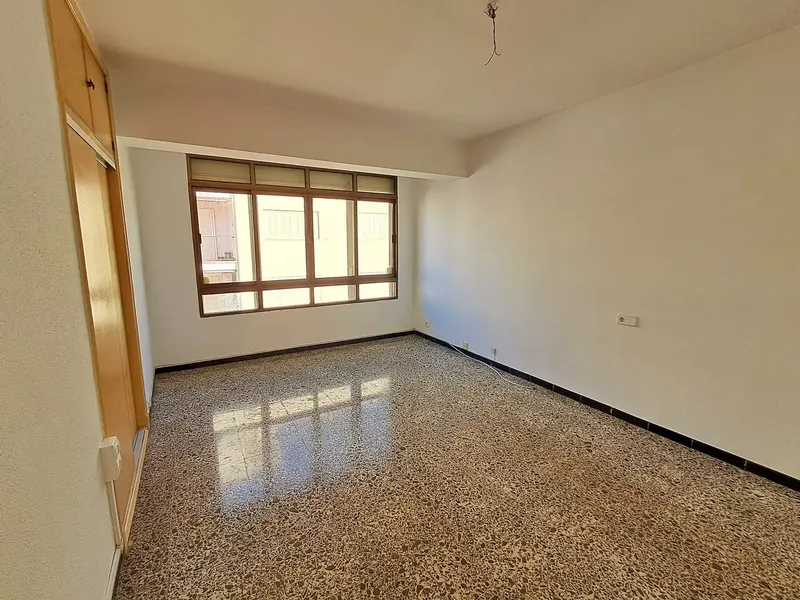 AMPLIO PISO EN ZONA SANTA CATALINA — photo 9