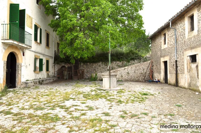 Rustic finca in Puigpunyent with panoramic views — photo 3