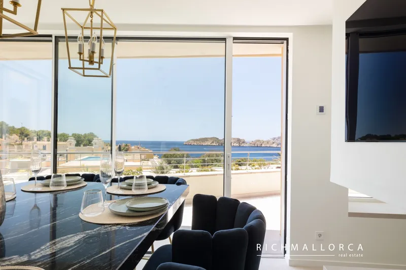 Avantgarde penthouse with infinity pool and exclusive finishing — photo 12