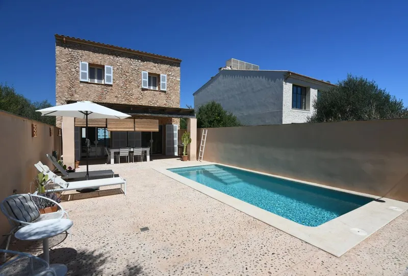 Cozy and sunny town house just minutes from the centre of Santanyi — photo 1