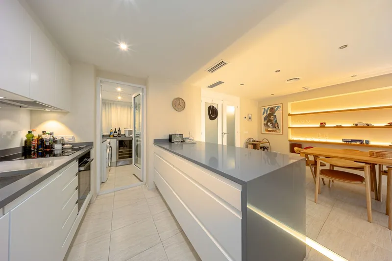 Townhouse in Bellresguard — photo 2