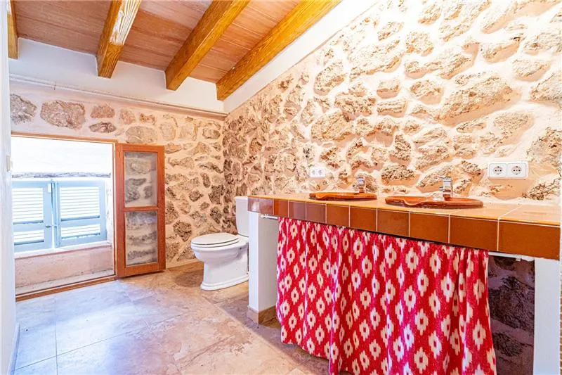 Traditional Mallorcan house for renovation on a plot of approx. 200 m², — photo 6
