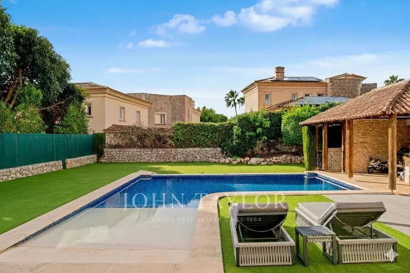 House for sale in Santa Ponsa — photo 1
