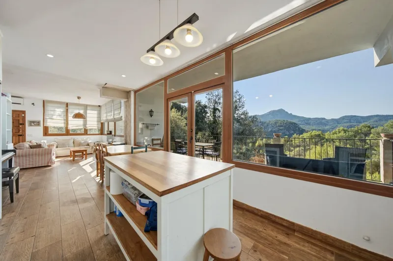 Rustic finca in the heart of the Serra de Tramuntana, Puigpunyent — photo 1