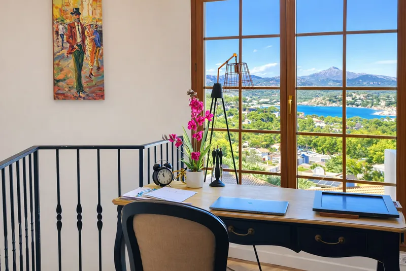 Villa with panoramic sea views and renovation potential in the sought-after area of Santa Ponsa — photo 9