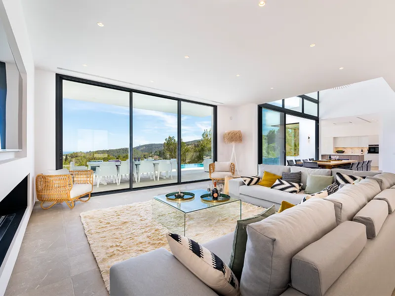 Modern Villa with Ocean Views in Son Vida — photo 3