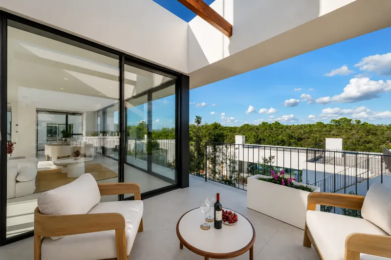 Modern luxury villa with views of the natural park in Cala Murada — photo 11