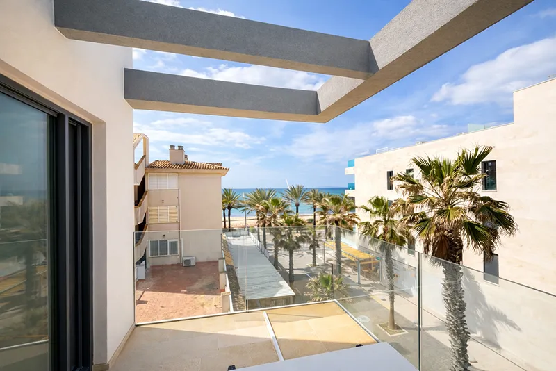 New contemporary duplex penthouse with private terrace, pool and sea views in Palma — photo 11