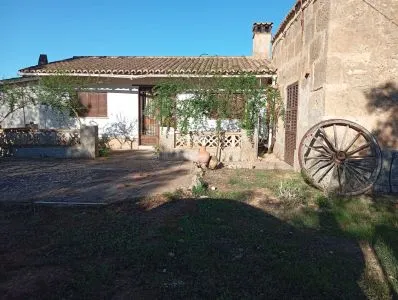 Country house in Algaida, built surface 146 m², plot surface 46,000 m², 3 bedrooms, 1 bathroom — photo 1