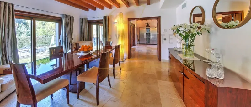 Large, modern natural-stone villa in Santa Ponsa in a sought-after residential area — photo 2