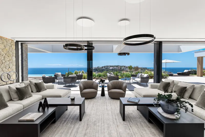 Luxury villa with spectacular sea views and outstanding architecture in a prime location — photo 8