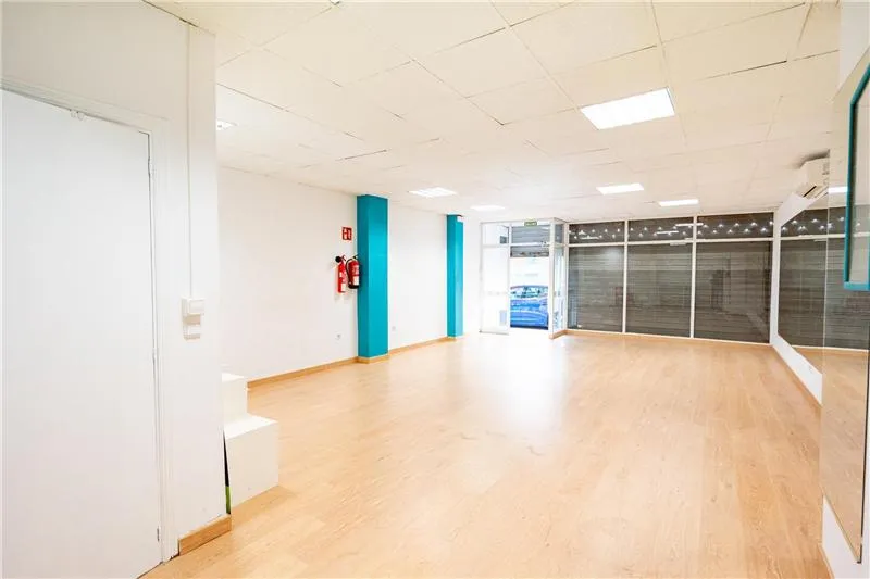 Commercial premises of approx. 70m² in the Valldemossa Road area — photo 3