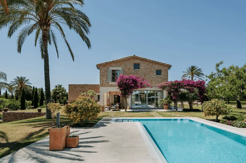 Elegant country house in Santa Maria — photo 1